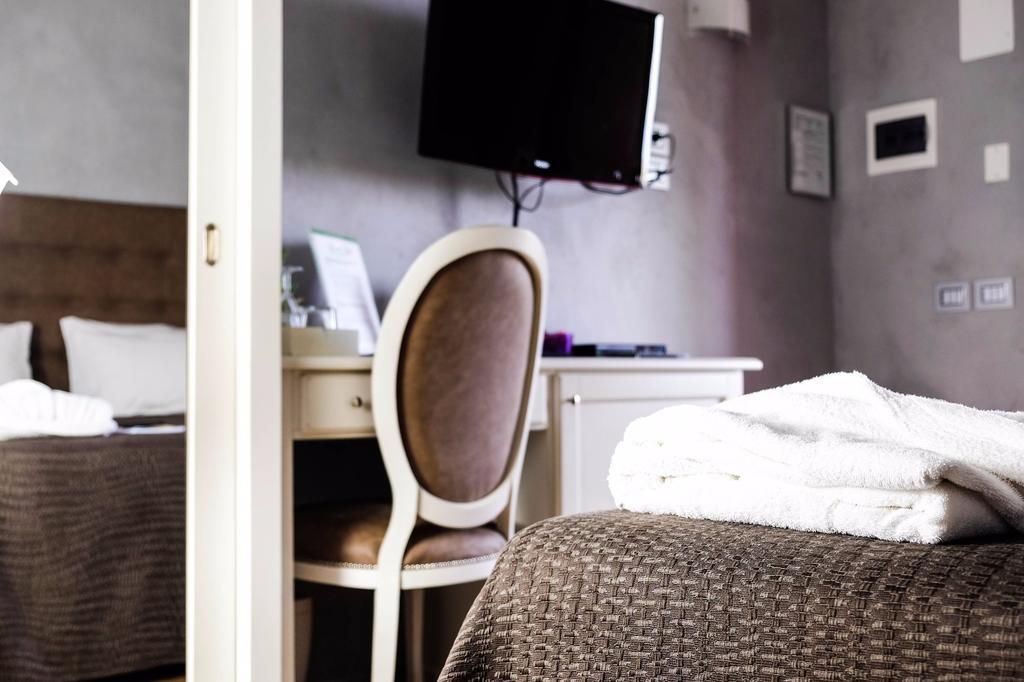 페스키에라델가르다 Sweet Life B&B 외부 사진